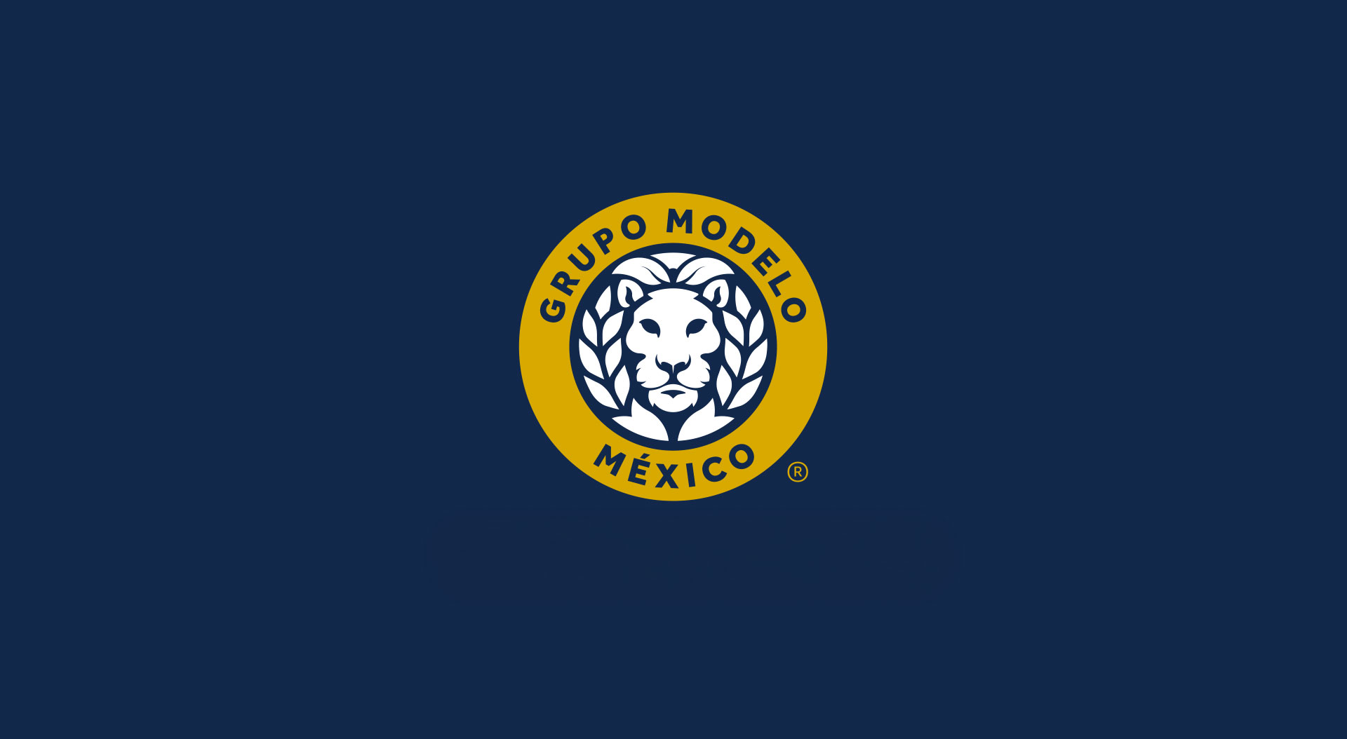 Casa Modelo master visual — amber bottles with laurel